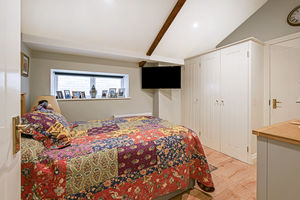 Photo 19- click for photo gallery